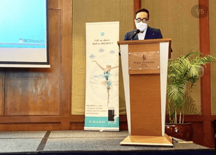 dr kim at rejuran conference