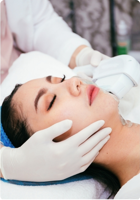 woman undergoing laser therapy