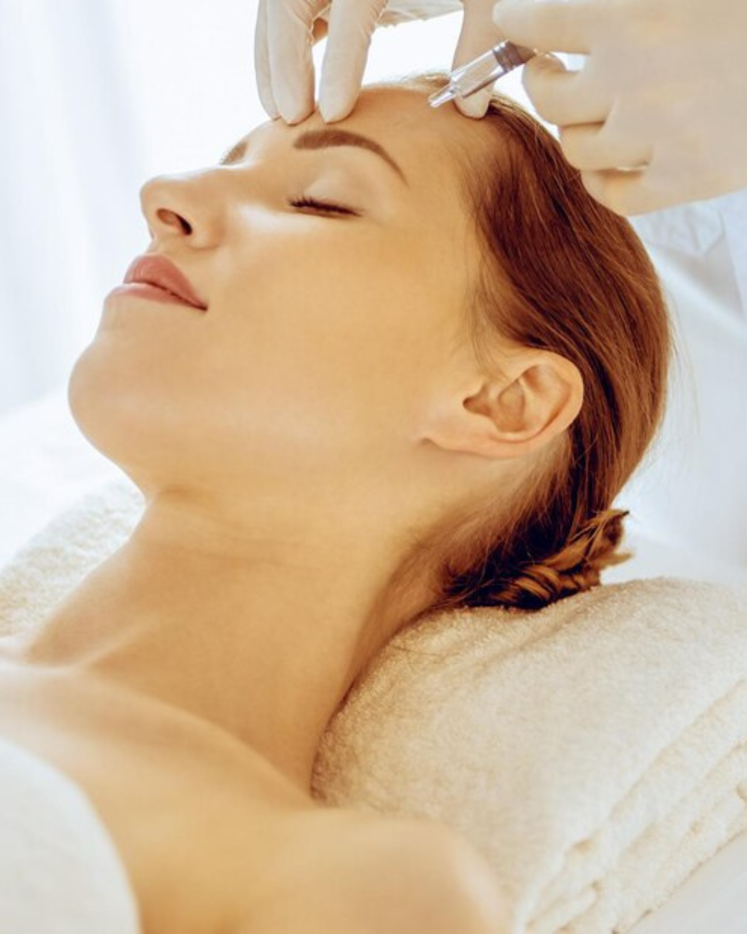 ⁠Brightening and Tightening Treatment + Dermalift (50U Botox)