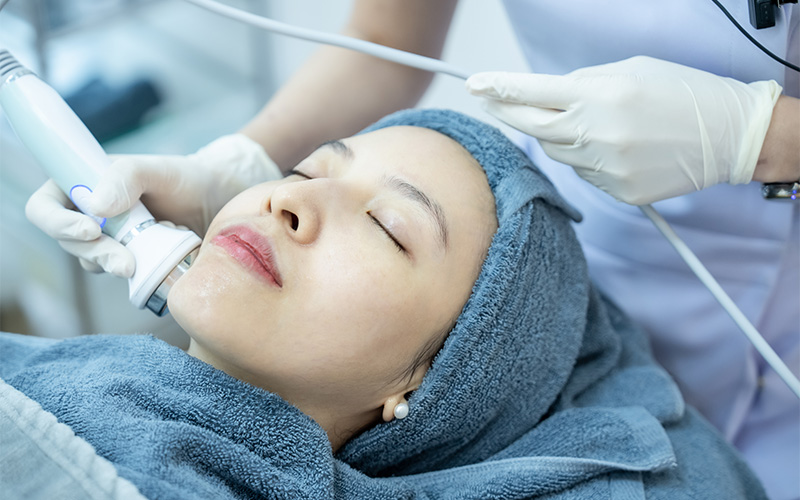 Aeon Medical Aesthetic Clinic professional skin recovery treatment.